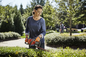 HUSQVARNA HEDGE TRIMMERS