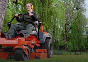 ARIENS Apex Series Zero-turn Mowers