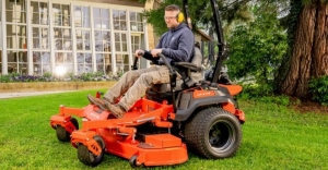 ARIENS Zenith Series Zero-turn Mowers