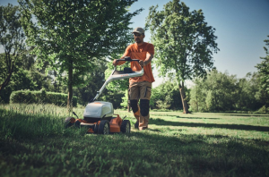 STIHL MULCHING LAWN MOWERS