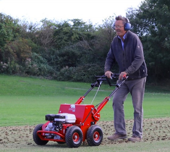 Landscape aerator deals